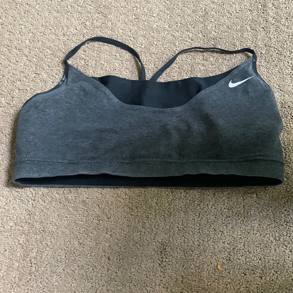 Nike sports bra, large